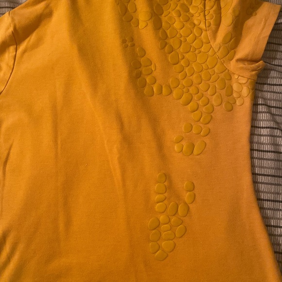 Tishirt - Picture 3 of 3